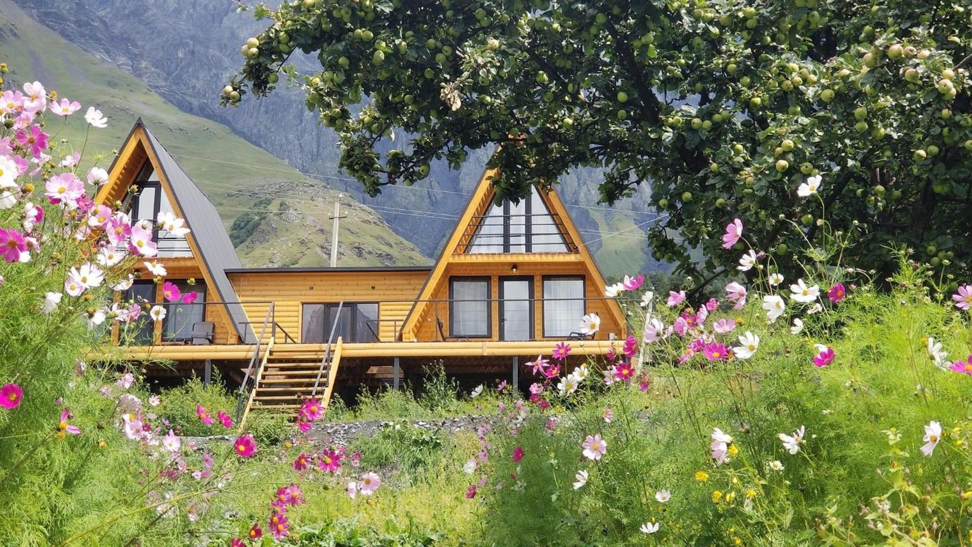 Kazbegi Milla Cottages&Spa Εξωτερικό φωτογραφία